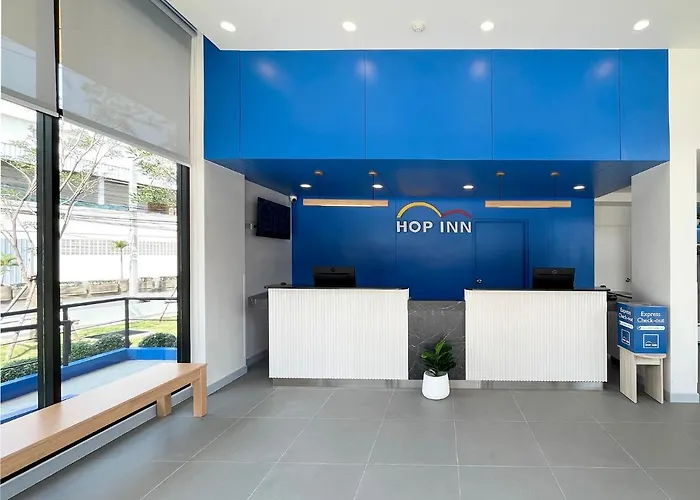Hop Onnut Station Отель 2*